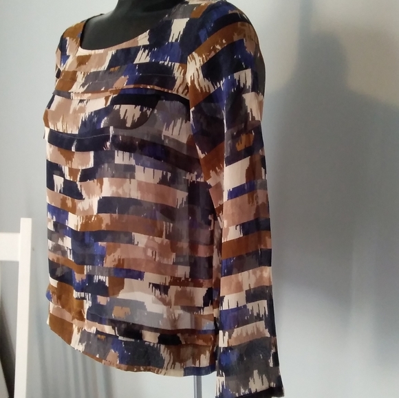 CLUB MONACO 💯% Silk Tiered Blouse - Picture 2 of 8